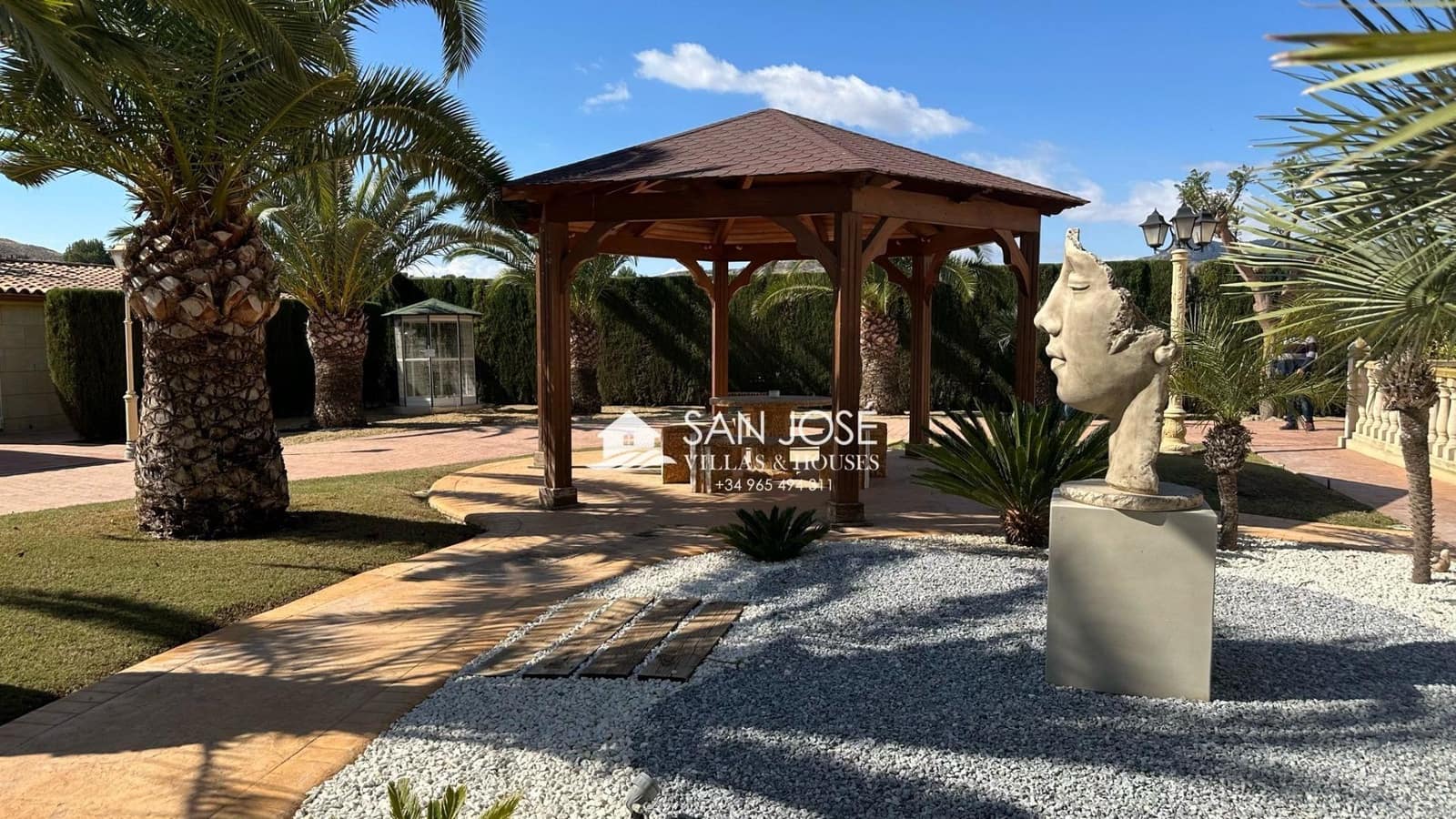 5 soveværelse Villa til salg i Aspe med swimmingpool garage - € 850.000 (Ref: 8774004)