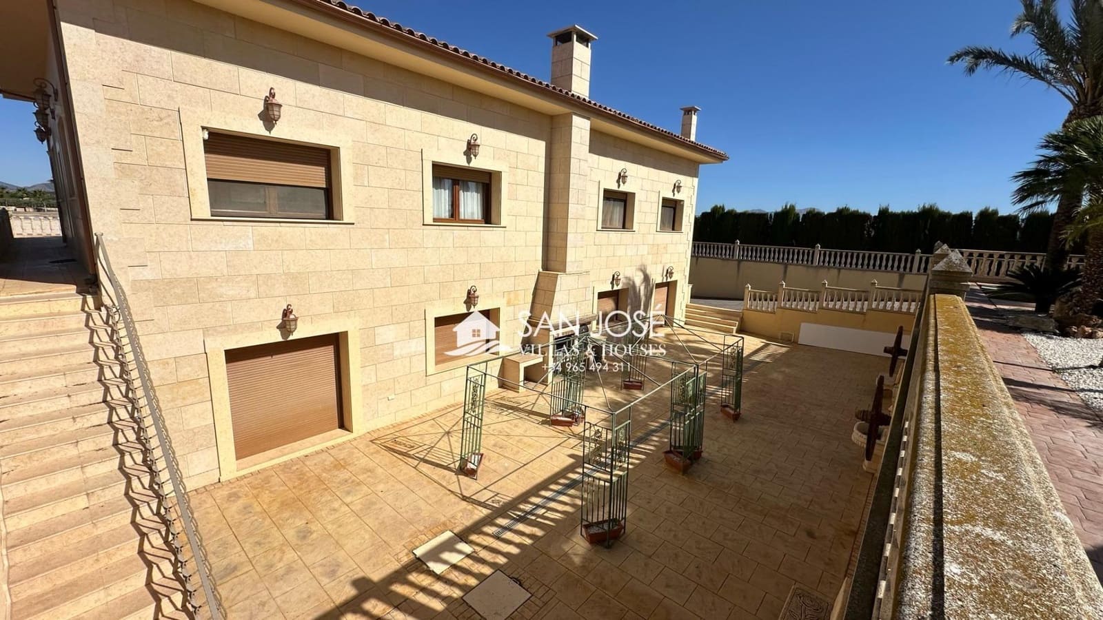 5 soveværelse Villa til salg i Aspe med swimmingpool garage - € 850.000 (Ref: 8774004)