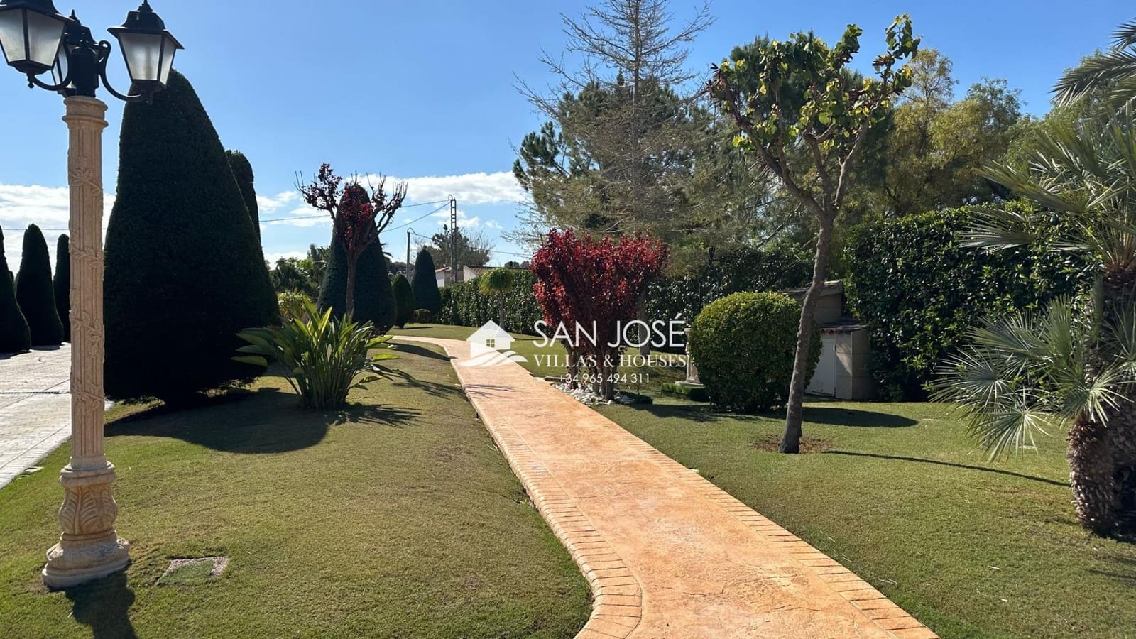 5 soveværelse Villa til salg i Aspe med swimmingpool garage - € 850.000 (Ref: 8774004)