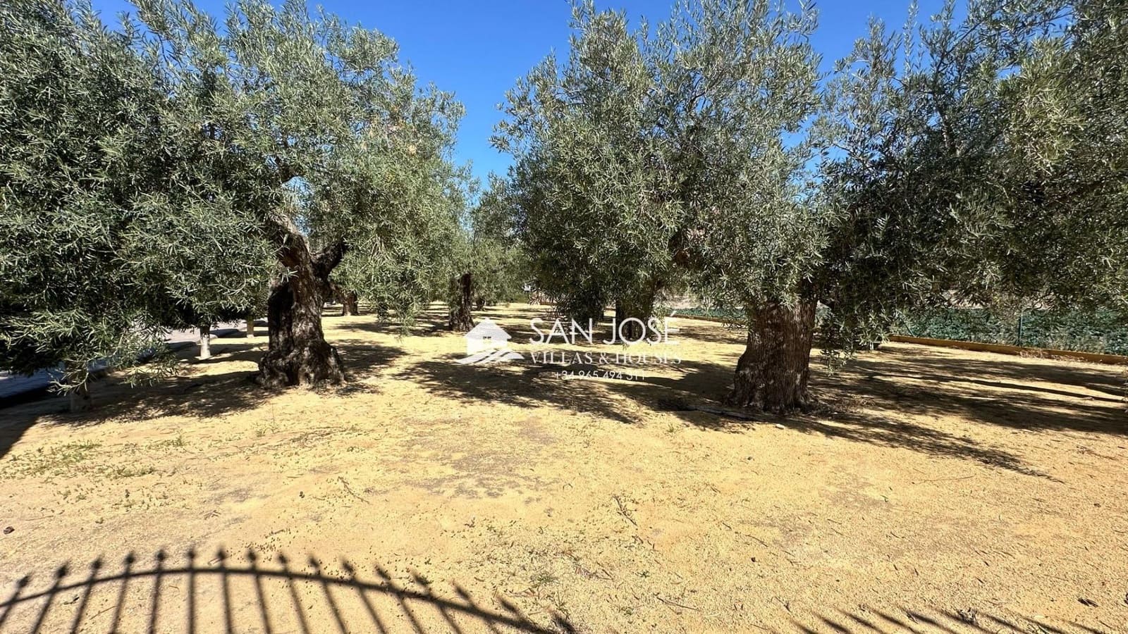 5 soveværelse Villa til salg i Aspe med swimmingpool garage - € 850.000 (Ref: 8774004)