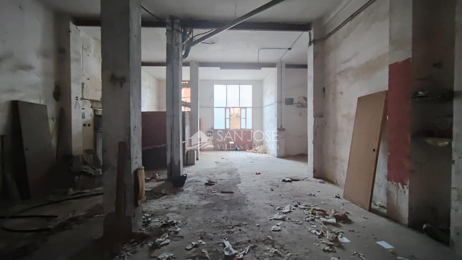 Erhverv til salg i Aspe - € 102.260 (Ref: 8774007)