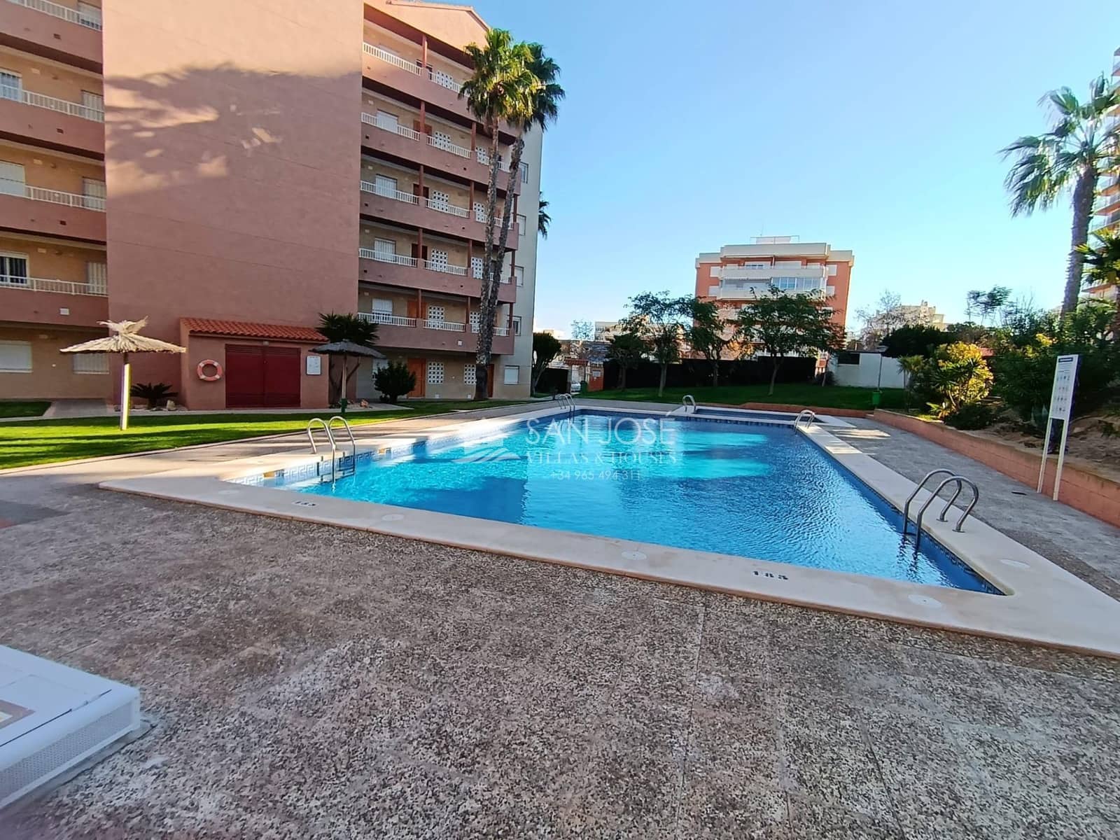 2 Zimmer Apartment zu vermieten in Arenales del Sol mit Pool Garage - 850 € (Ref: 8783953)