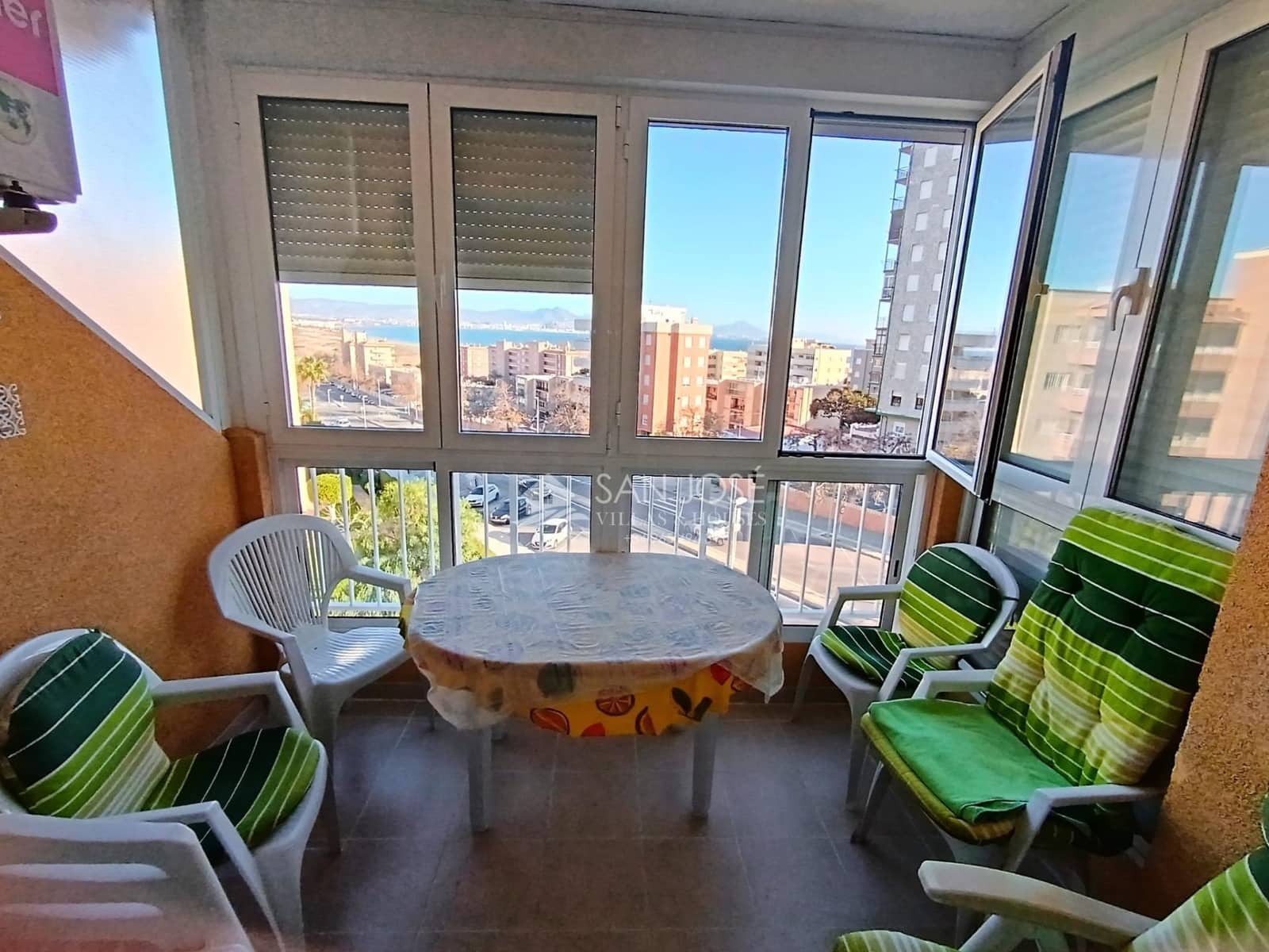 2 Zimmer Apartment zu vermieten in Arenales del Sol mit Pool Garage - 850 € (Ref: 8783953)