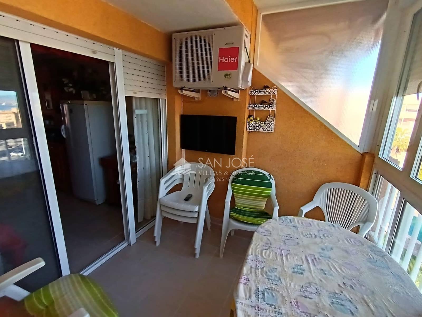 2 Zimmer Apartment zu vermieten in Arenales del Sol mit Pool Garage - 850 € (Ref: 8783953)