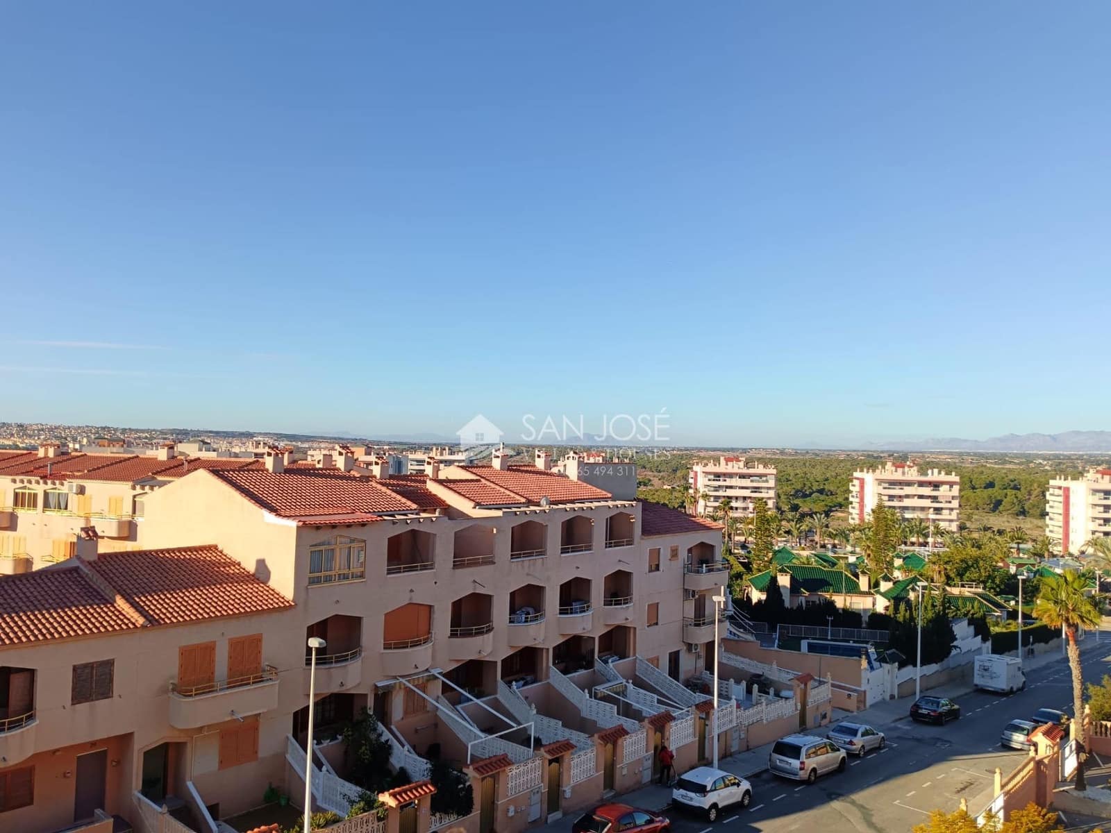 2 Zimmer Apartment zu vermieten in Arenales del Sol mit Pool Garage - 850 € (Ref: 8783953)