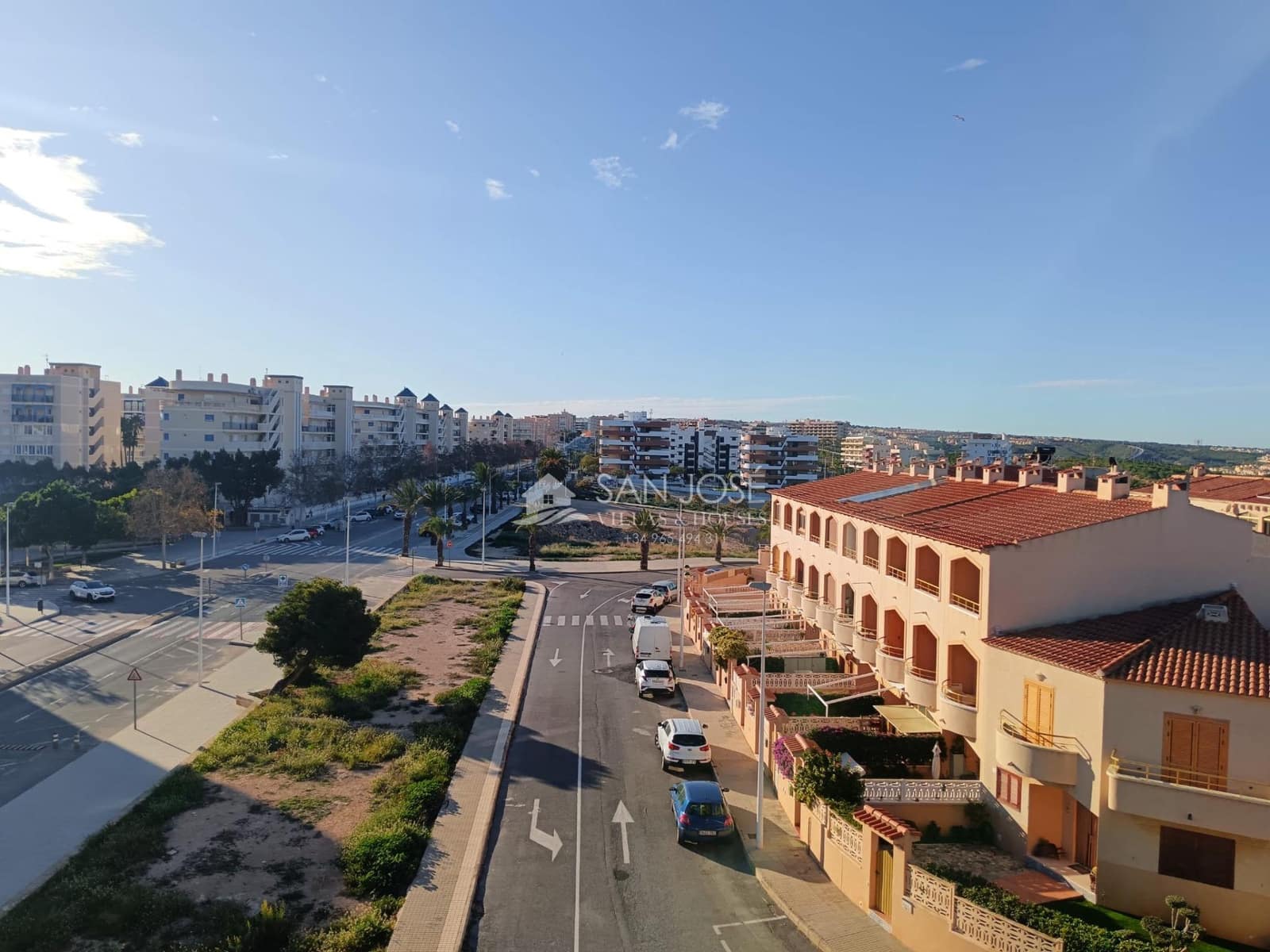 2 Zimmer Apartment zu vermieten in Arenales del Sol mit Pool Garage - 850 € (Ref: 8783953)