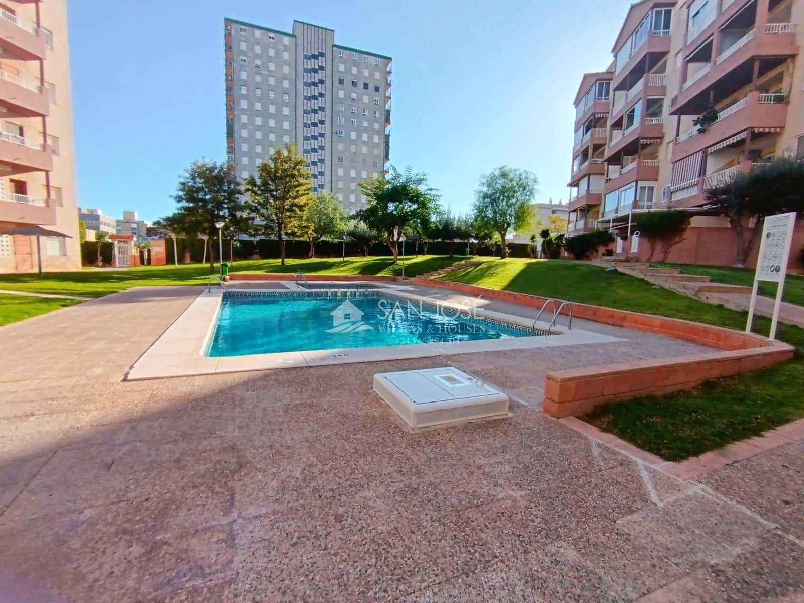 2 Zimmer Apartment zu vermieten in Arenales del Sol mit Pool Garage - 850 € (Ref: 8783953)