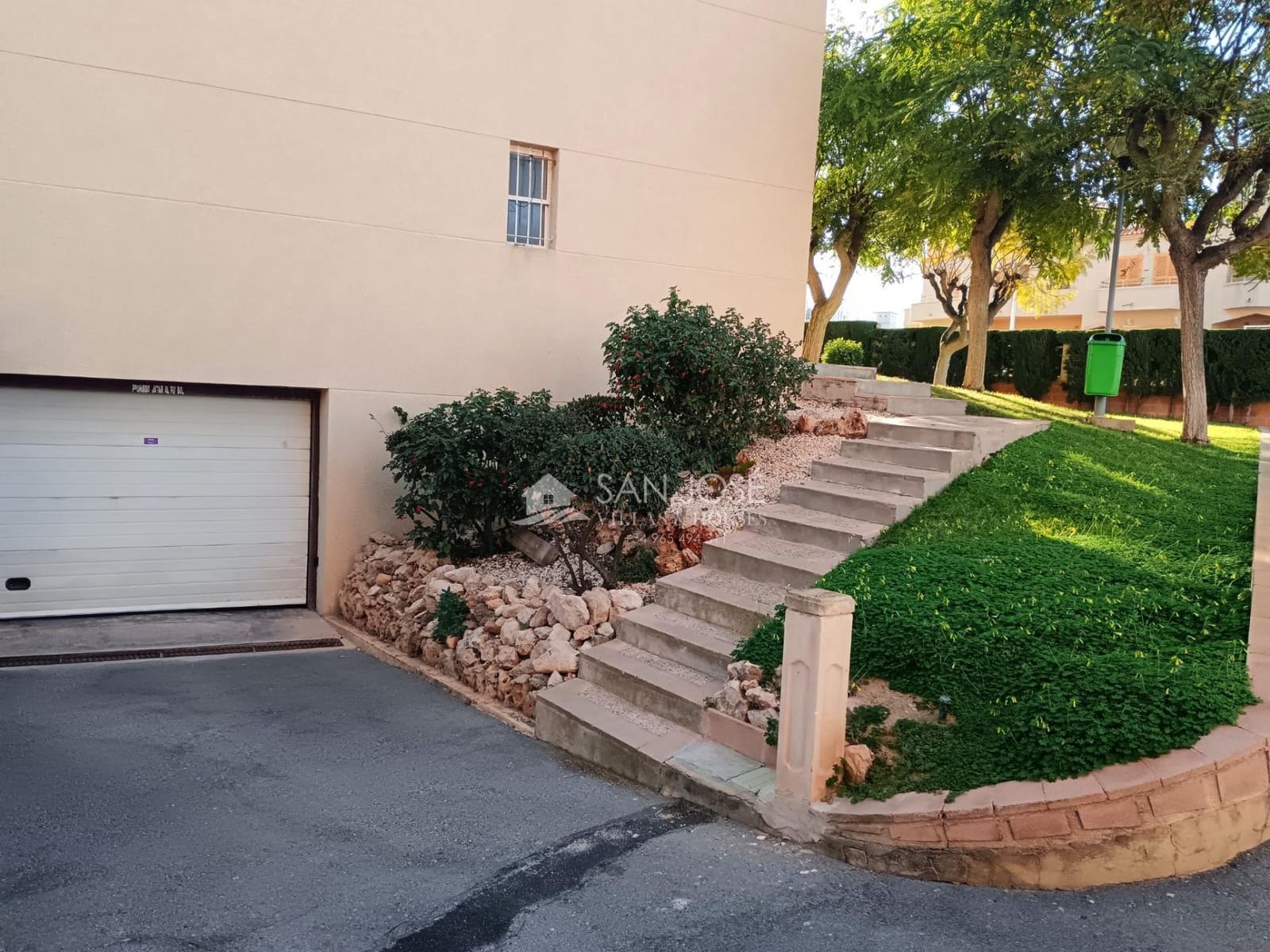 2 Zimmer Apartment zu vermieten in Arenales del Sol mit Pool Garage - 850 € (Ref: 8783953)