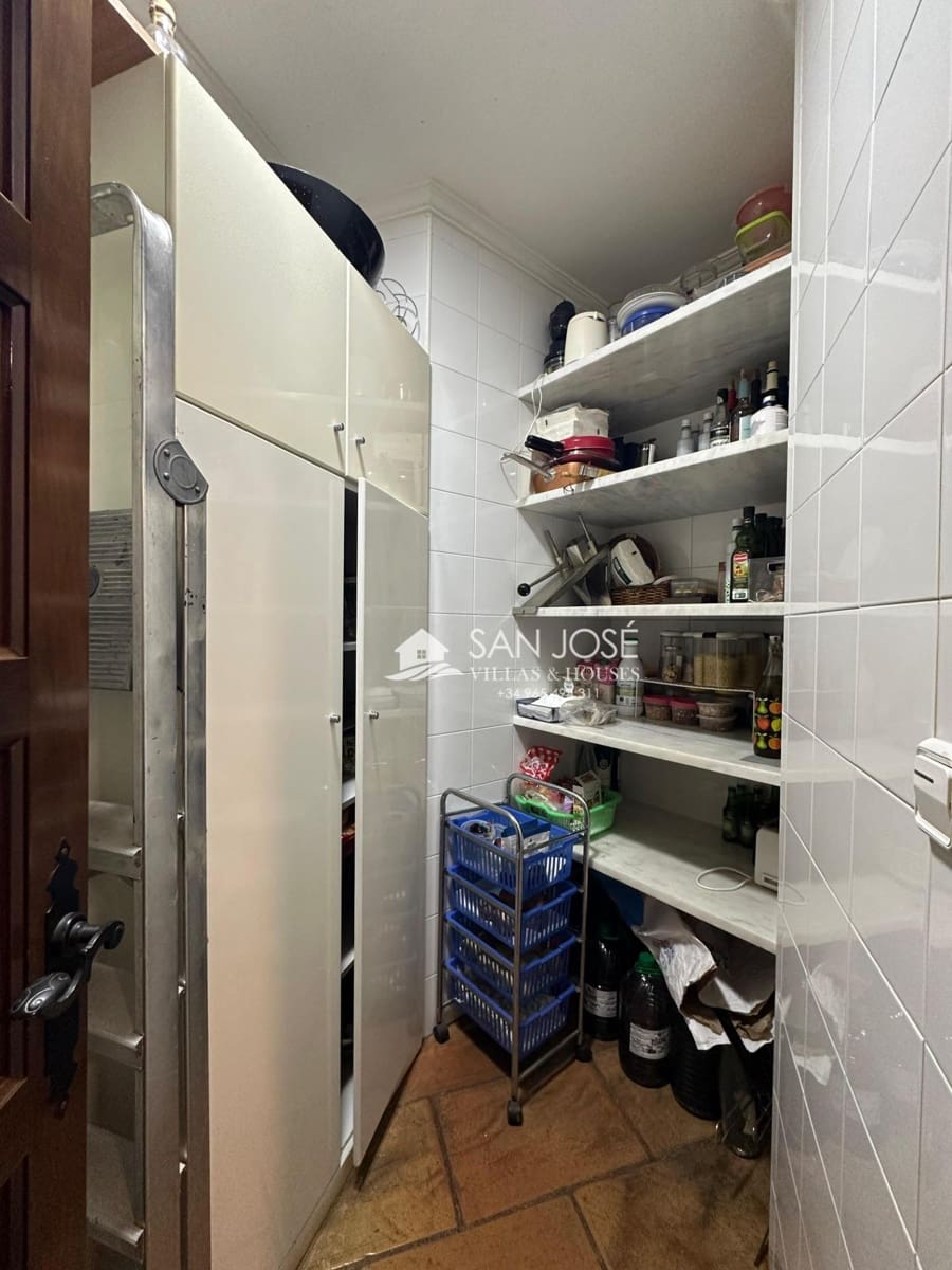 8 soveværelse Villa til salg i Novelda med swimmingpool - € 1.300.000 (Ref: 8802076)