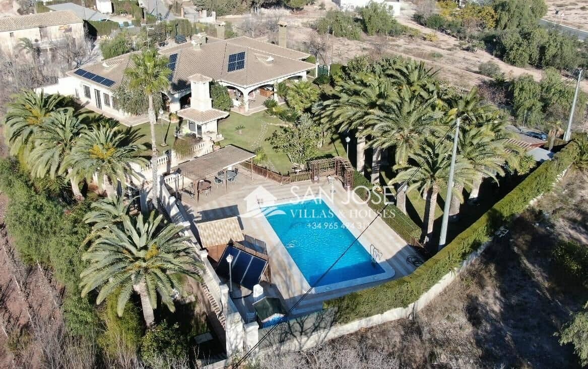 8 soveværelse Villa til salg i Novelda med swimmingpool - € 1.300.000 (Ref: 8802076)