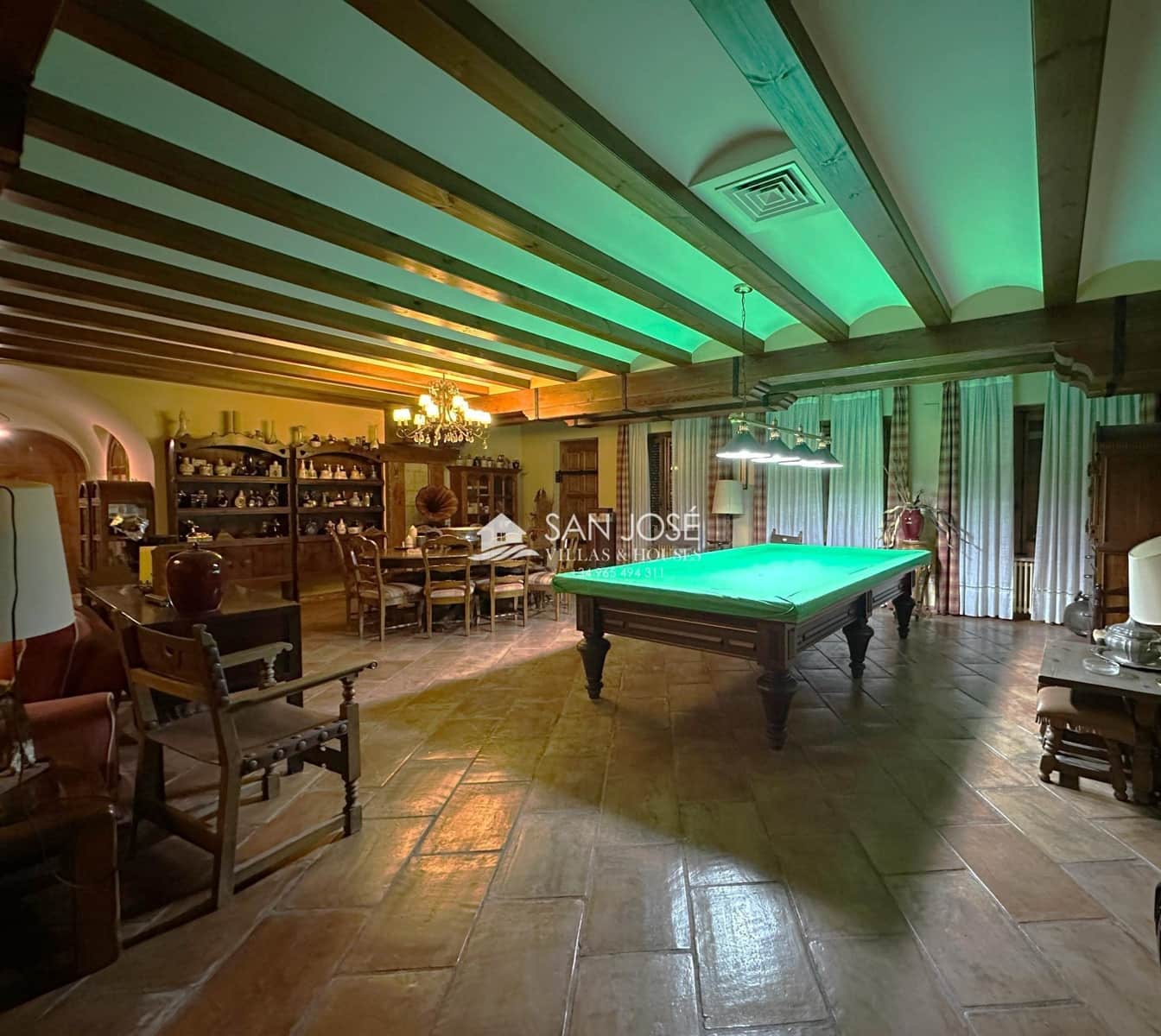 8 soveværelse Villa til salg i Novelda med swimmingpool - € 1.300.000 (Ref: 8802076)