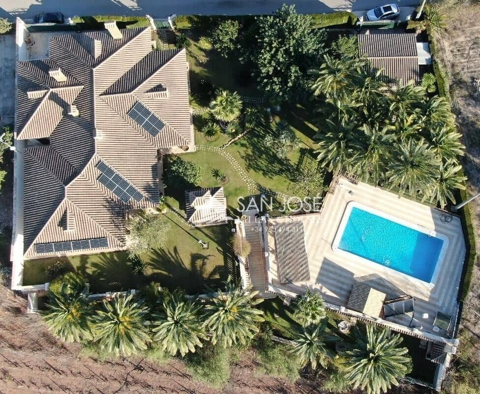 8 soveværelse Villa til salg i Novelda med swimmingpool - € 1.300.000 (Ref: 8802076)