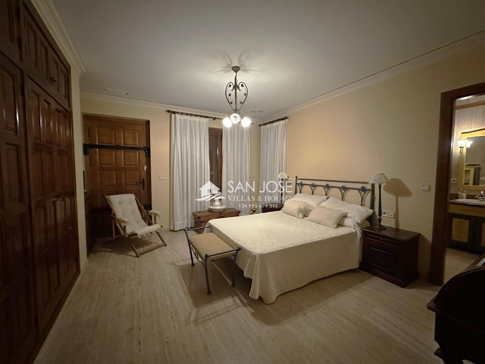 8 soveværelse Villa til salg i Novelda med swimmingpool - € 1.300.000 (Ref: 8802076)