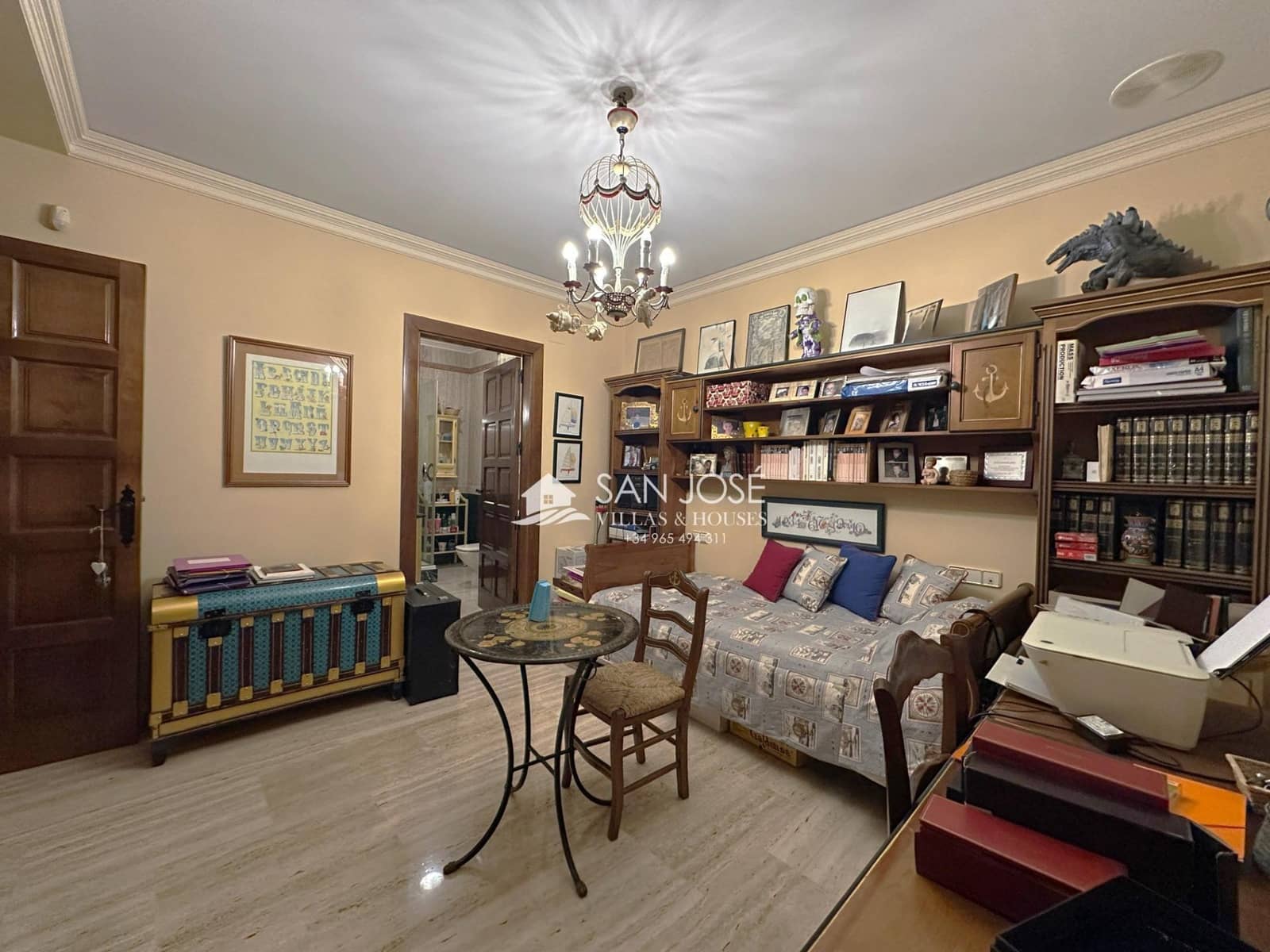 8 soveværelse Villa til salg i Novelda med swimmingpool - € 1.300.000 (Ref: 8802076)