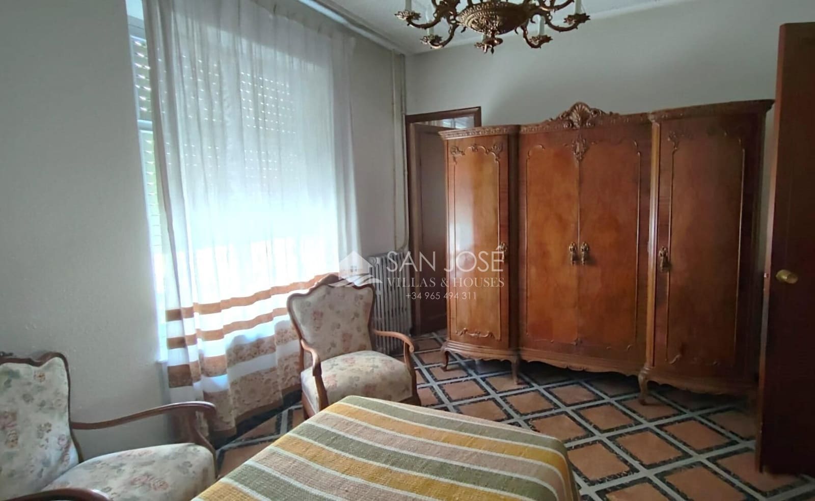 10 soveværelse Byhus til salg i Novelda med garage - € 378.000 (Ref: 8802077)