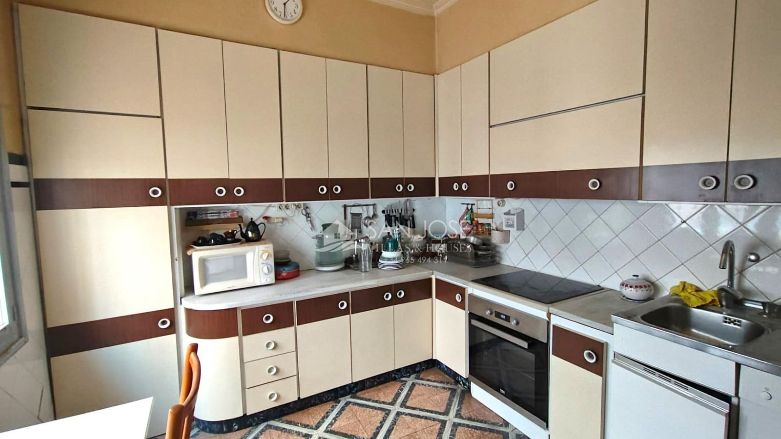 10 soveværelse Byhus til salg i Novelda med garage - € 378.000 (Ref: 8802077)