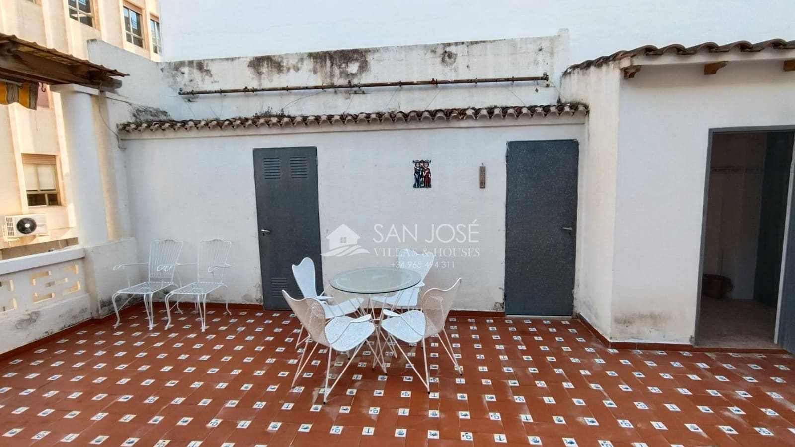 10 soveværelse Byhus til salg i Novelda med garage - € 378.000 (Ref: 8802077)