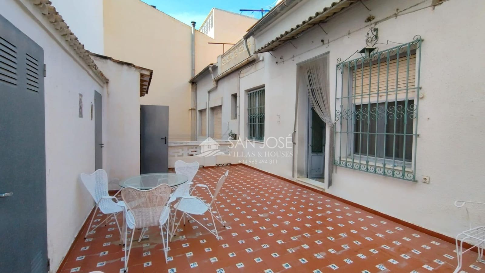 10 soveværelse Byhus til salg i Novelda med garage - € 378.000 (Ref: 8802077)