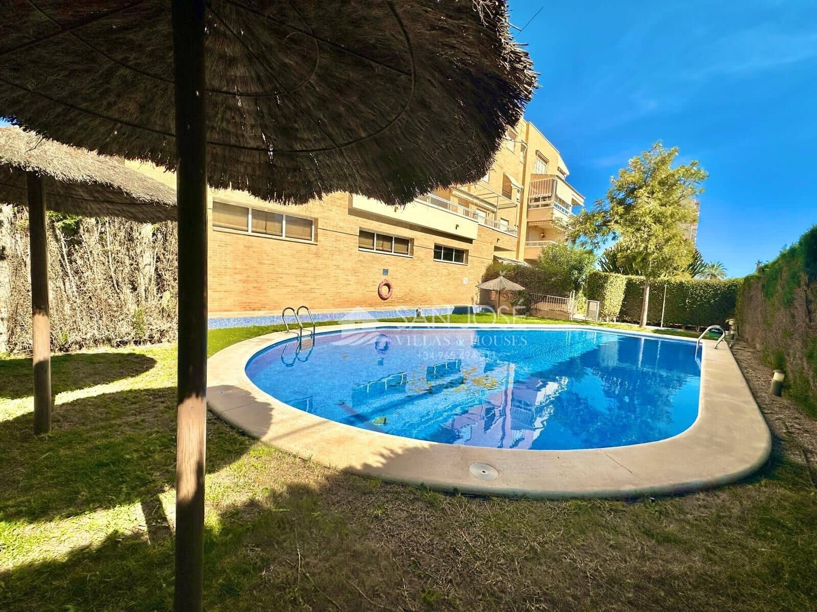3 soveværelse Lejlighed til salg i Playa de Muchavista med swimmingpool garage - € 570.000 (Ref: 8845447)