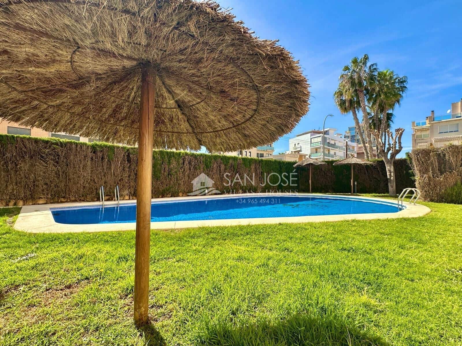 3 soveværelse Lejlighed til salg i Playa de Muchavista med swimmingpool garage - € 570.000 (Ref: 8845447)