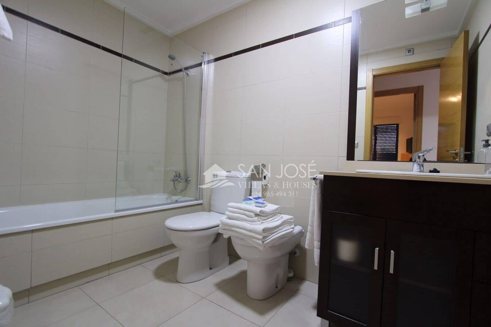 1 bedroom Apartment for sale in Alicante / Alacant city with pool garage - € 165,000 (Ref: 8849719)