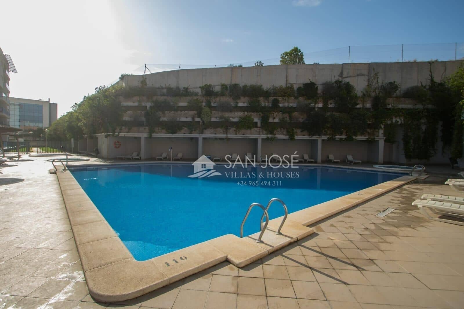 1 bedroom Apartment for sale in Alicante / Alacant city with pool garage - € 165,000 (Ref: 8849719)