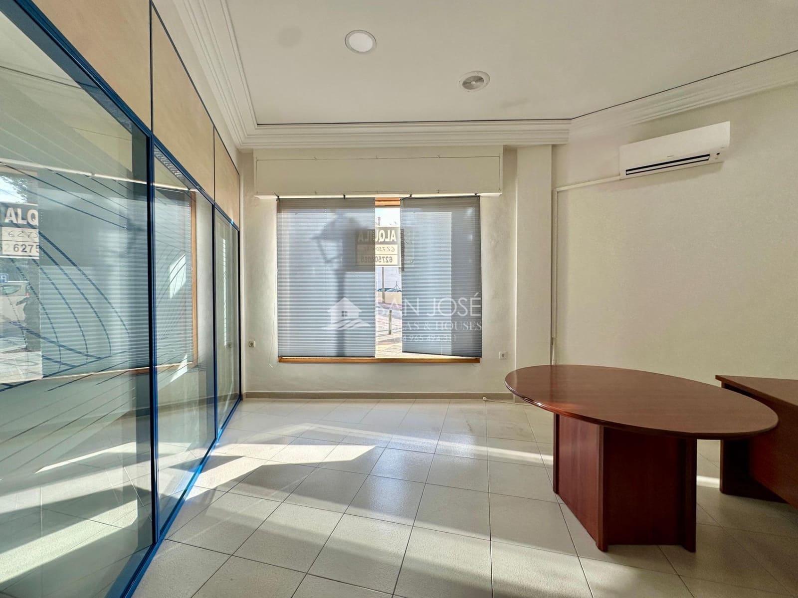 Kommersiell att hyra i Aspe - 600 € (Ref: 8849720)