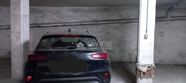 Garage till salu i Elche / Elx - 28 000 € (Ref: 8854790)