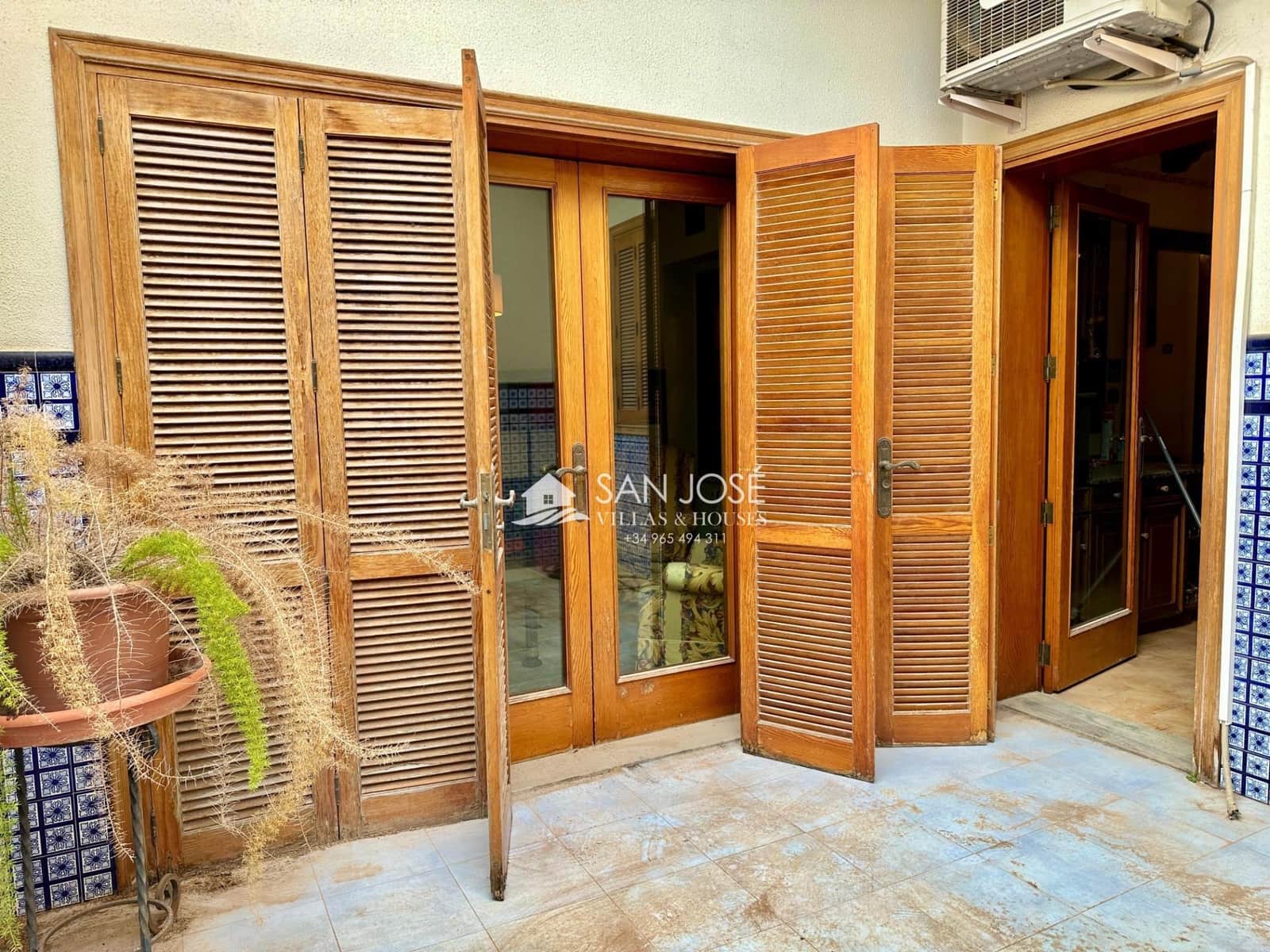 6 chambre Villa/Maison à vendre à Novelda avec piscine - 435 000 € (Ref: 8879802)