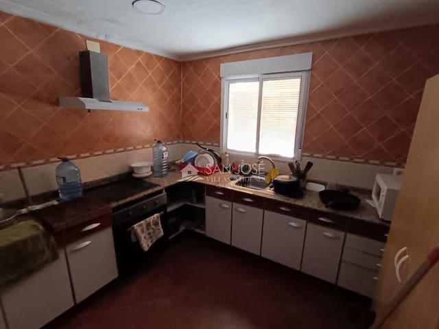 4 makuuhuone Huvila myytävänä paikassa Hondón de las Nieves mukana uima-altaan 
autotalli - 257 000 € (Ref: 8891112)