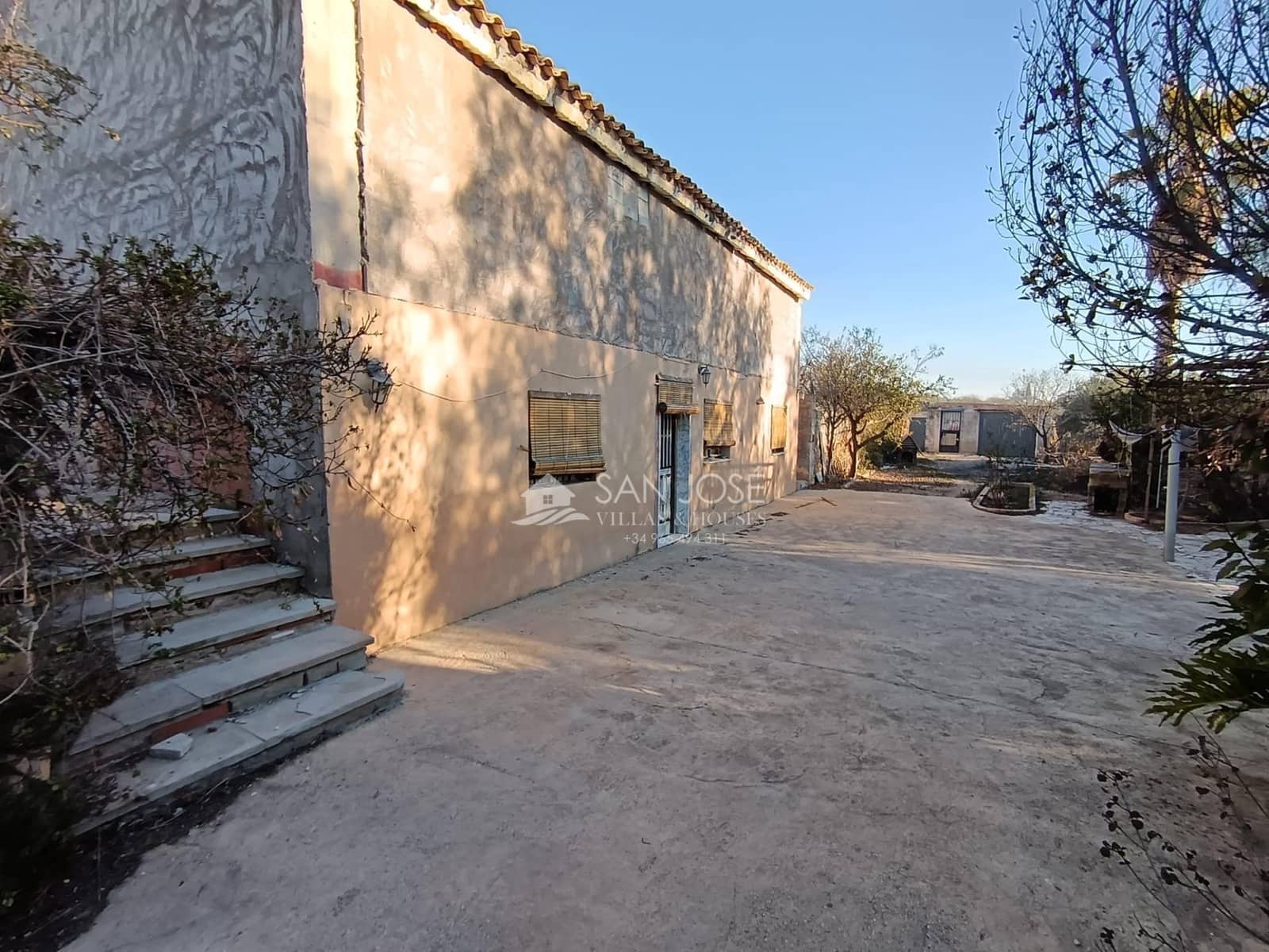 4 makuuhuone Huvila myytävänä paikassa Hondon de las Nieves mukana uima-altaan 
autotalli - 257 000 € (Ref: 8891112)