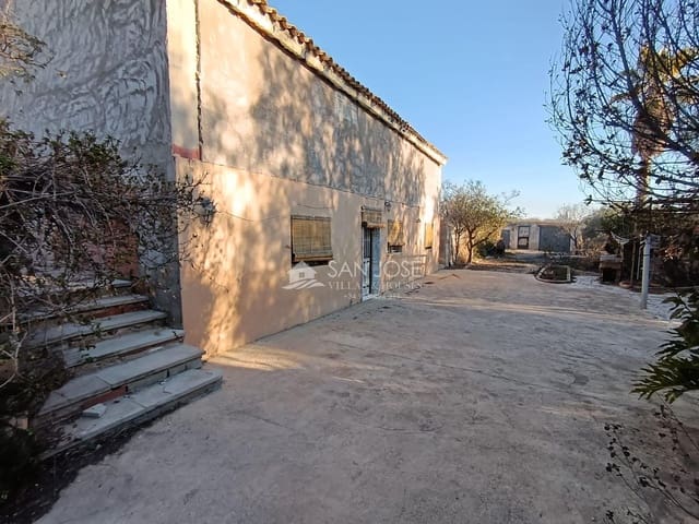 4 makuuhuone Huvila myytävänä paikassa Hondón de las Nieves mukana uima-altaan 
autotalli - 257 000 € (Ref: 8891112)