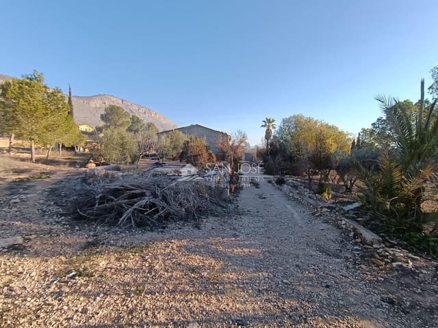 4 makuuhuone Huvila myytävänä paikassa Hondón de las Nieves mukana uima-altaan 
autotalli - 257 000 € (Ref: 8891112)