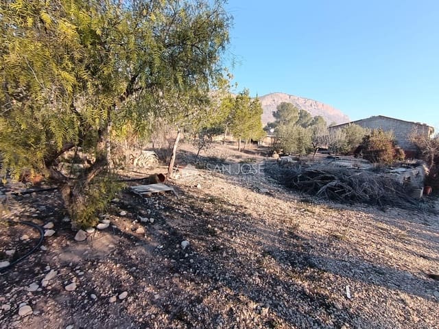 4 makuuhuone Huvila myytävänä paikassa Hondón de las Nieves mukana uima-altaan 
autotalli - 257 000 € (Ref: 8891112)