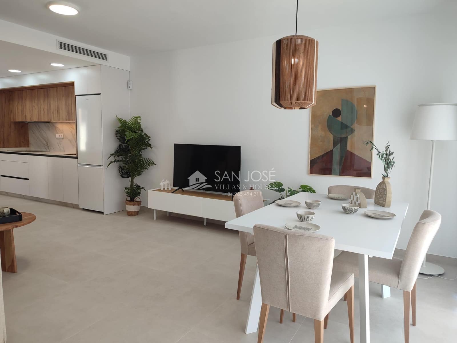 2 soverom Rekkehus til salgs i Cox med svømmebasseng garasje - € 219 000 (Ref: 8896989)