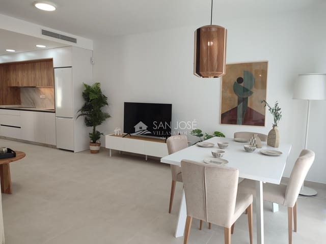 2 soveværelse Rækkehus til salg i Cox med swimmingpool garage - € 219.000 (Ref: 8896989)