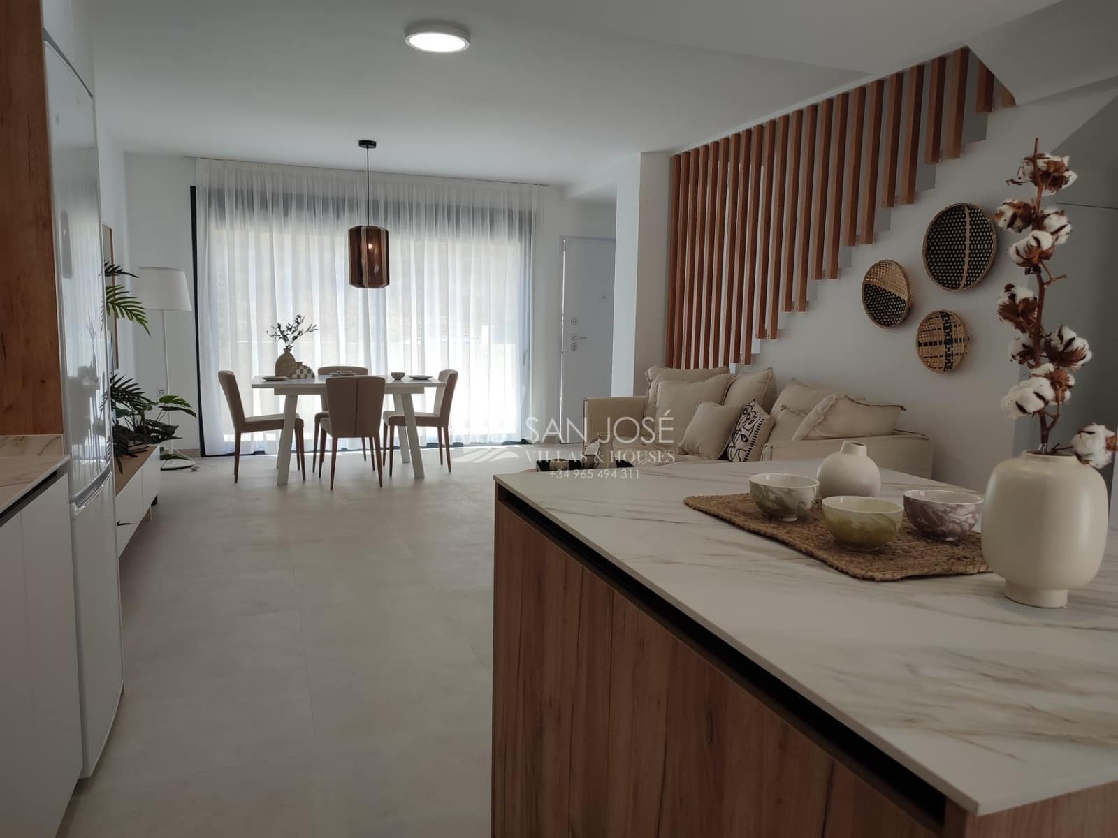 2 soverom Rekkehus til salgs i Cox med svømmebasseng garasje - € 219 000 (Ref: 8896989)