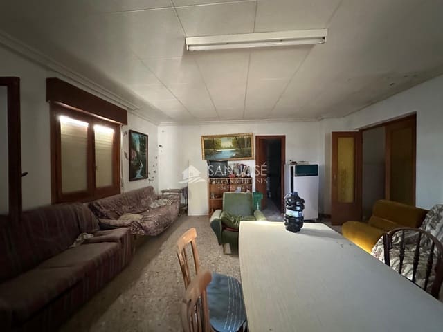 Chalet de 3 habitaciones en Aspe en venta con garaje - 200.000 € (Ref: 8900390)