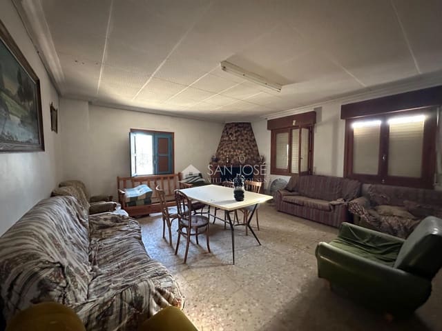 Chalet de 3 habitaciones en Aspe en venta con garaje - 200.000 € (Ref: 8900390)