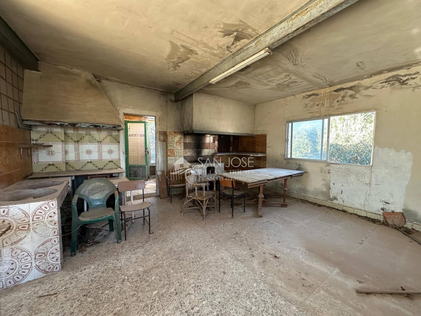 Chalet de 3 habitaciones en Aspe en venta con garaje - 200.000 € (Ref: 8900390)