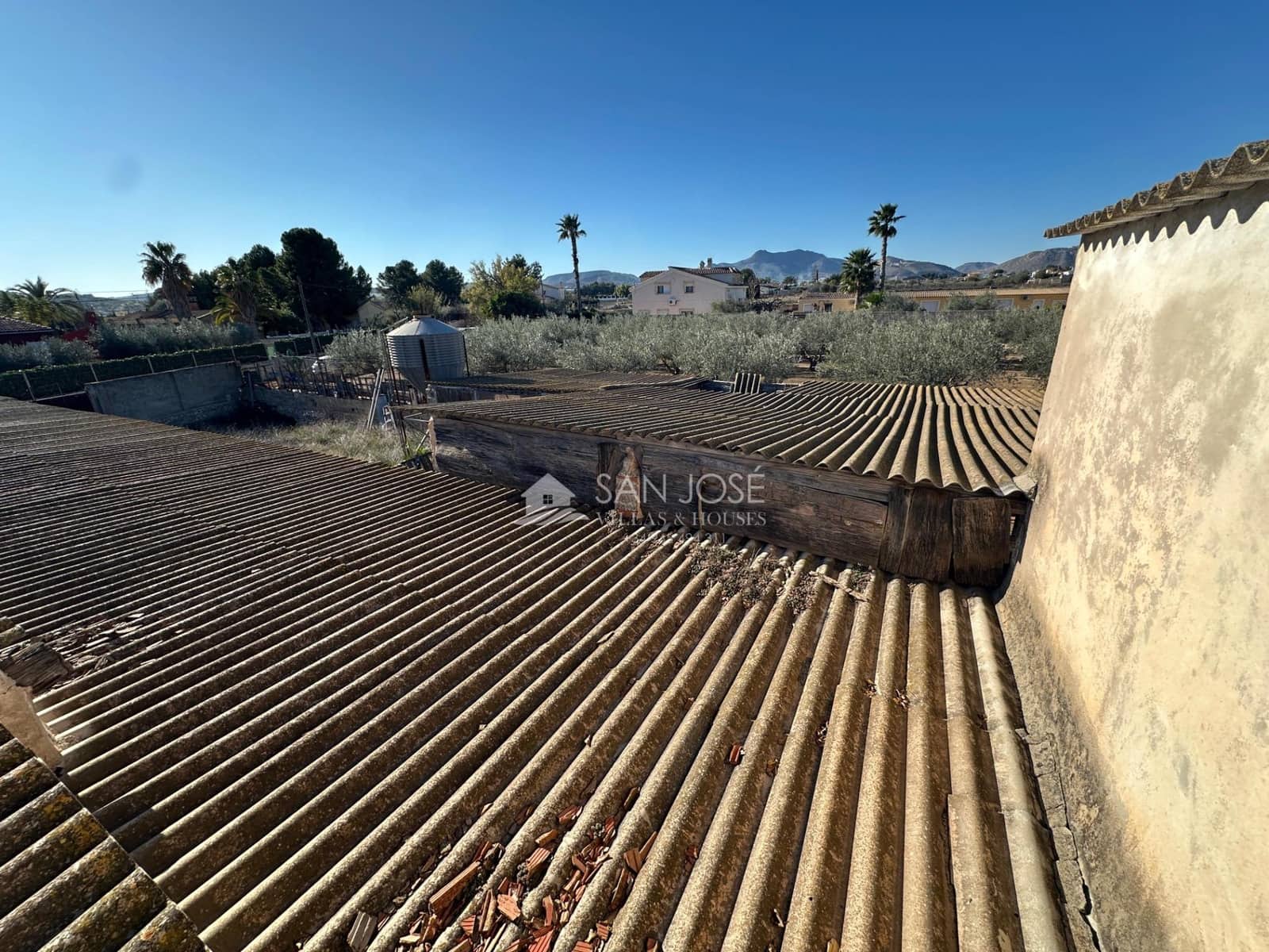 Chalet de 3 habitaciones en Aspe en venta con garaje - 200.000 € (Ref: 8900390)