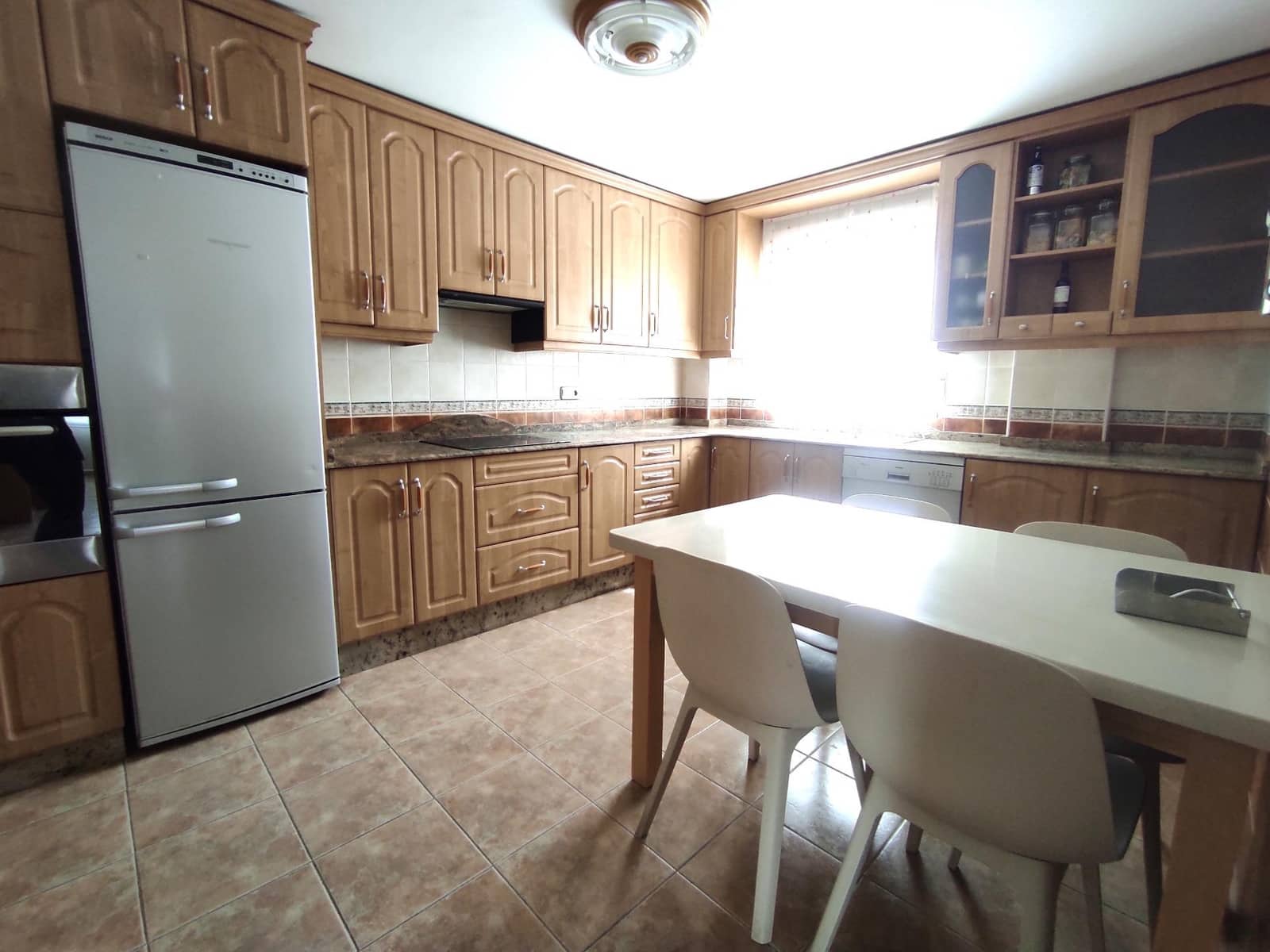 Chalet de 4 habitaciones en Pinoso en venta - 249.000 € (Ref: 8946769)