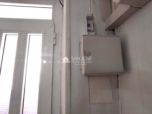 4 soveværelse Byhus til salg i Monforte del Cid med garage - € 127.000 (Ref: 8957313)