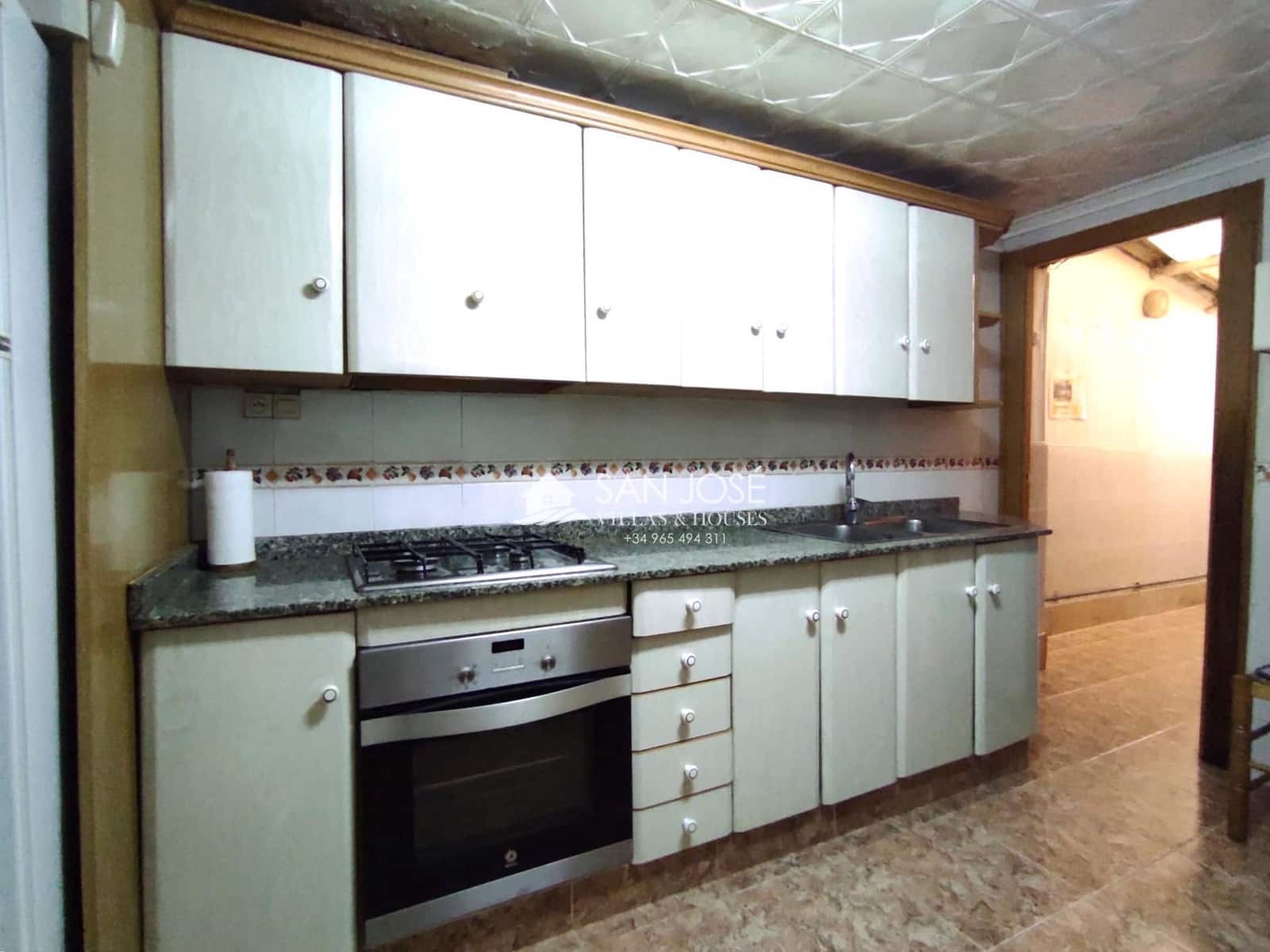4 quarto Casa em Banda para venda em Monforte del Cid com garagem - 127 000 € (Ref: 8957313)