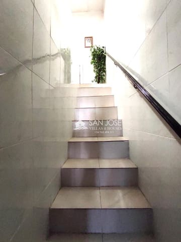 4 soveværelse Byhus til salg i Monforte del Cid med garage - € 127.000 (Ref: 8957313)