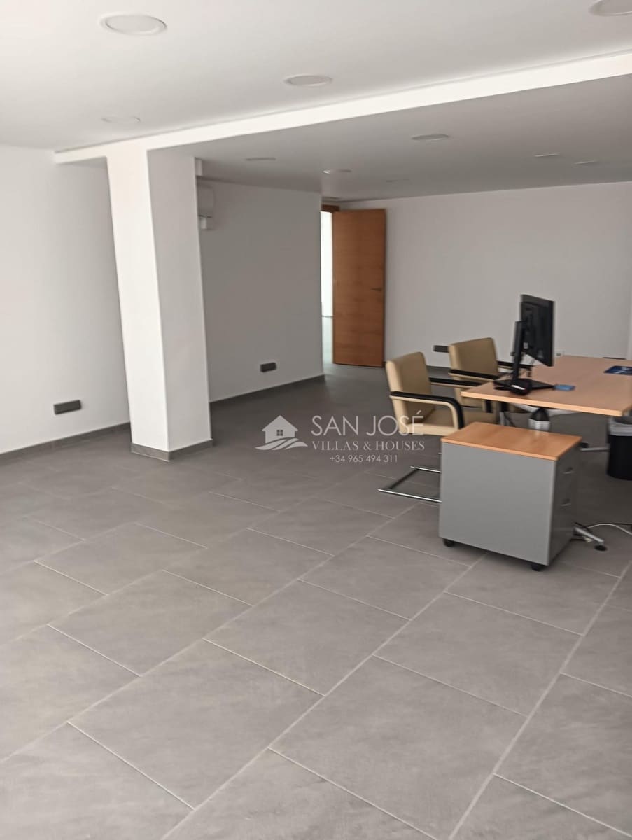 Bureau à vendre à Santa Pola - 199 000 € (Ref: 8972807)
