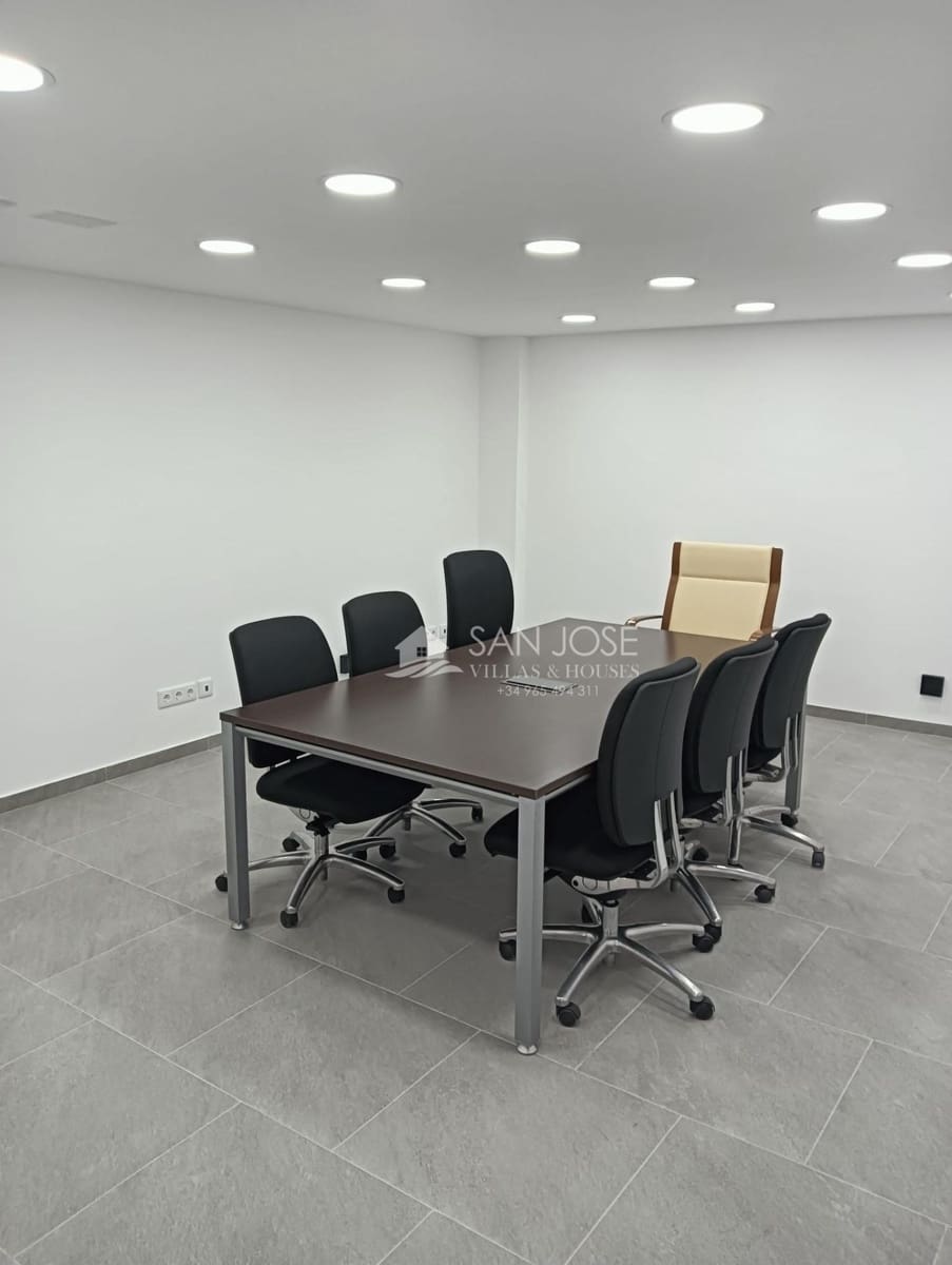 Bureau à vendre à Santa Pola - 199 000 € (Ref: 8972807)