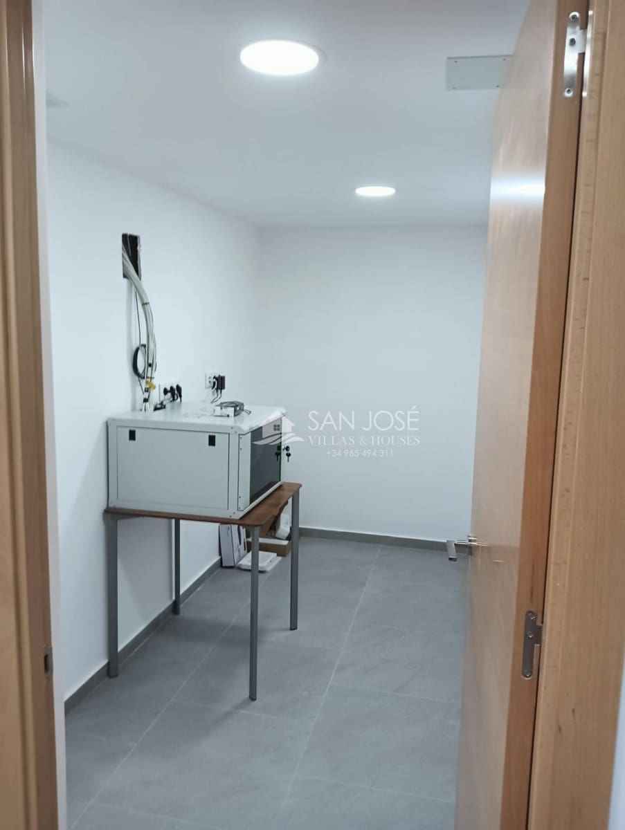 Bureau à vendre à Santa Pola - 199 000 € (Ref: 8972807)