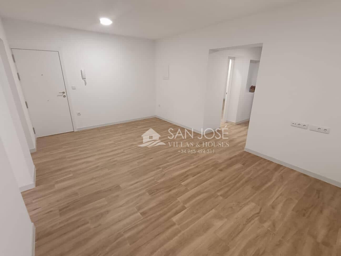 3 bedroom Flat for sale in Aspe - € 125,000 (Ref: 8972808)
