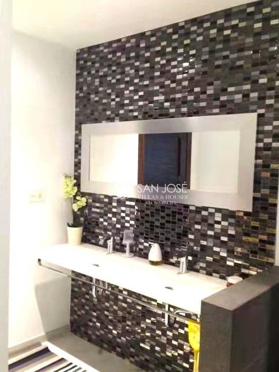 7 soveværelse Villa til salg i Matola med swimmingpool garage - € 992.000 (Ref: 8976329)